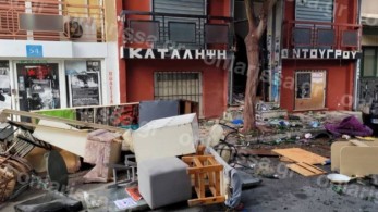 Επεισοδιακή εκκένωση κατάληψης στη Λάρισα-Πετούσαν μπουκάλια στους αστυνομικούς
