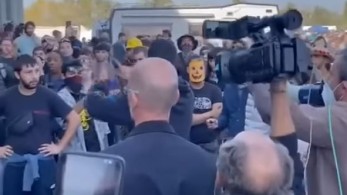 Τέλος στα (χωρίς άδεια) rave party βάζει η Μελόνι