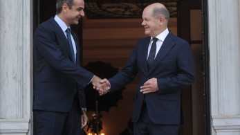 Πώς είδε ο γερμανικός Τύπος την επίσκεψη Σολτς στην Ελλάδα