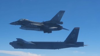 Σύγκρουση αεροπλάνων στη διάρκεια επίδειξης (Βίντεο)