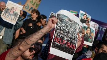 Λευκός Οίκος: Βλέπει Μόσχα πίσω από την καταστολή των διαδηλώσεων στο Ιράν