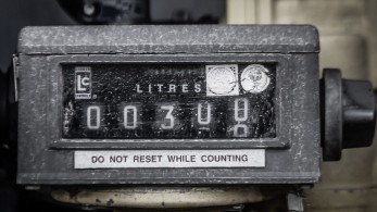 Πετρέλαιο θέρμανσης: Παράταση στην έκπτωση των 3,75 λεπτών ανά λίτρο από την Helleniq Energy