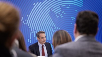 “Ας πάμε επιτέλους ενωμένοι κάπου”…