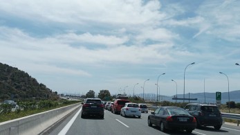 Συνεχίζονται τα προβλήματα στην κυκλοφορία στην Αθηνών-Κορίνθου