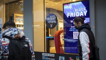 Black Friday: Επίσημη αυλαία σήμερα-Tι να προσέξουν οι καταναλωτές