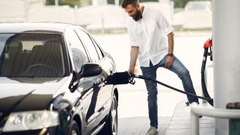 Βροχή τα πρόστιμα στα βενζινάδικα