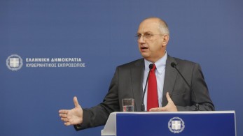Οικονόμου: Οι εκλογές θα γίνουν κοντά στο τέλος της τετραετίας-Τι είπε για την απειλή “κόκκινων δανείων”