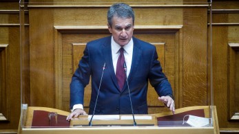 Λοβέρδος για παρακολουθήσεις: Δεν θα παραδώσουμε τη χώρα στο χάος και τη λάσπη