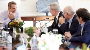 Συνάντηση Μητσοτάκη με το προεδρείο της Ένωσης Ιδιοκτητών Ημερησίων Εφημερίδων Αθηνών