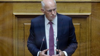 Σε ποιoν παρέδωσε τη σκυτάλη ο Γιώργος Παπανδρέου…