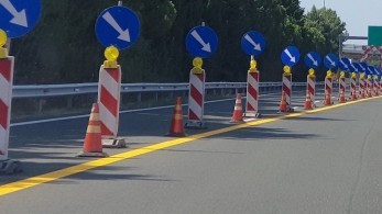 Κλειστή η Αθηνών-Κορίνθου στο ρεύμα προς Αθήνα λόγω πτώσης βράχων