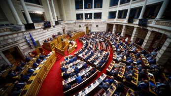 Βουλή: Ψηφίστηκε το νομοσχέδιο για τον έντυπο και ηλεκτρονικό τύπο