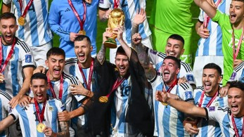 Παγκόσμια πρωταθλήτρια η Αργεντινή – Κατέκτησε το Μουντιάλ στα πέναλτι