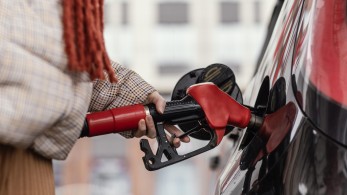 Καύσιμα: Ανάσα στους καταναλωτές από την σημαντική υποχώρηση τιμών το τελευταίο εξάμηνο