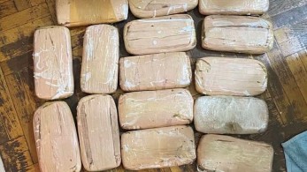 Εξάρθρωση συμμορίας που διακινούσε ναρκωτικά και έκλεβε μοτοσικλέτες στην Αττική