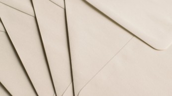 «Ματωμένος φάκελος» στην Πρεσβεία της Ουκρανίας στην Αθήνα