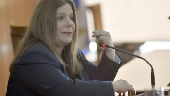 Με εκπροσώπους του εμπορικού συλλόγου Περιστερίου συναντήθηκε η Συρεγγέλα