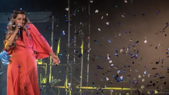 Νατάσσα Μποφίλιου: Η εκ του ασφαλούς κομμουνίστρια