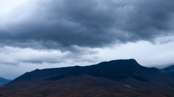 Άστατος ο καιρός: Νεφώσεις και τοπικές βροχές-Η πρόγνωση της εβδομάδας