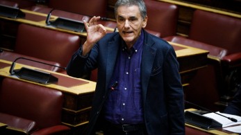 Σάλος με τα «τοπικά νομίσματα» της «Ομπρέλας» του Τσακαλώτου