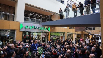 «Λαοθάλασσα» για τον Τσίπρα και στην Καστοριά – «Σαρωτικός» ο πρόεδρος…