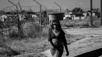 Ν. Αφρική: Αποποινικοποιεί την πορνεία ως μέτρο καταπολέμησης της βίας κατά των γυναικών