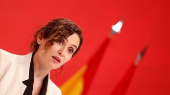 Ισαμπέλ Ντίας Αγιούσο: Χρυσή ελπίδα της ισπανικής κεντροδεξιάς