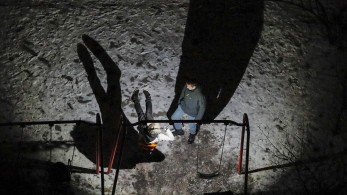 Υπό τον φόβο διακοπών ρεύματος οι Φινλανδοί ενόψει βαρυχειμωνιάς