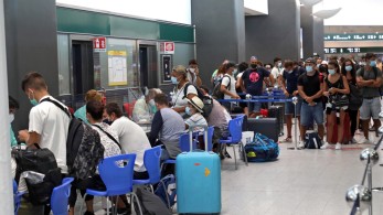 Συναγερμός: Ποιές χώρες επαναφέρουν τα Covid test για τους ταξιδιώτες από την Κίνα