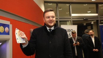 Στη ζώνη Σένγκεν και η Κροατία-Από σήμερα νέο νόμισμα το ευρώ