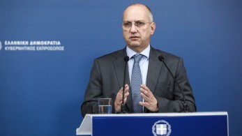 Οικονόμου σε Τσίπρα: Με βίντεο δε στεγάστηκε κανείς, ούτε πήγε πουθενά με μετρό-μουσαμά