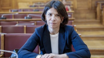 Ελευθεριάδου κατά… Πολάκη για τα εντάλματα πληρωμής από τον ΕΦΚΑ