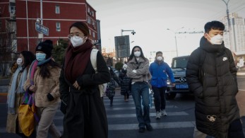 Κορωνοϊός: Με υποχρεωτικό τεστ και μάσκα οι ταξιδιώτες από την Κίνα στην Ελλάδα