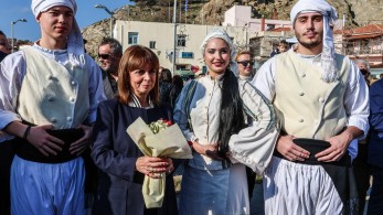 Στη Λήμνο η ΠτΔ: H σημερινή μέρα φέρνει το μήνυμα της νίκης του φωτός ενάντια στο σκότος