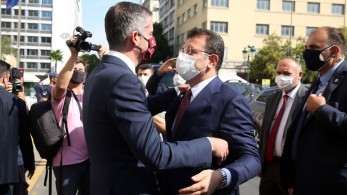 Στο πλευρό του Ιμάμογλου ο Μπακογιάννης