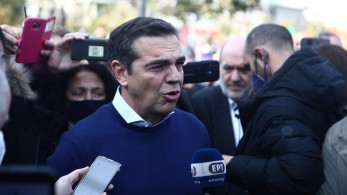 Σε ποιόν αφηγήθηκε ιστορίες από τις “μάχες” με την τρόικα ο Τσίπρας;