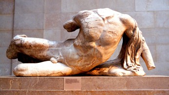 Sunday Times – Ελληνας αξιωματούχος: Τα Γλυπτά του Παρθενώνα θα επιστρέψουν πριν το τέλος του χρόνου