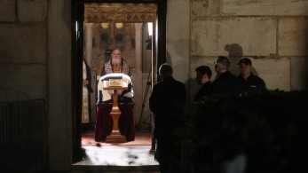 Στο παρεκκλήσι της Μητρόπολης η σορός του τέως βασιλιά-Δρακόντεια μέτρα ασφαλείας