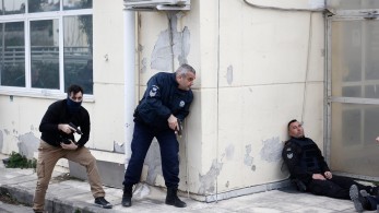 Ενεργός εκτελεστής μπαίνει στο Αστυνομικό Μέγαρο-Σενάρια προσομοίωσης στη Θεσσαλονίκη (pics)