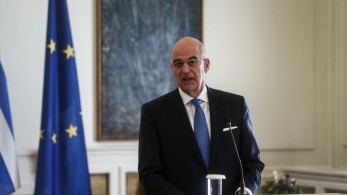 Τηλεφωνική επικοινωνία Δένδια με τον ειδικό απεσταλμένο του Βρετανού πρωθυπουργού