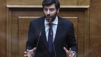 Γιατρομανωλάκης: Δεν αλλάζει τίποτα στον τρόπο πρόσληψης και αμοιβής των καλλιτεχνών-Εντός της εβδομάδας η διάταξη