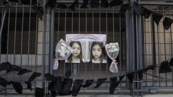 Δίκη για το Μάτι: Συγκλονίζει η οδυνηρή ιστορία των 9χρονων διδύμων-Κάηκαν αγκαλιά με τον παππού και τη γιαγιά