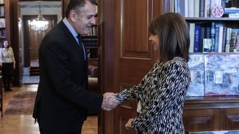 Για τις εξελίξεις στην Ουκρανία και στην Αν. Μεσόγειο ενημέρωσε ο Παναγιώτοπουλος την Σακελλαροπούλου