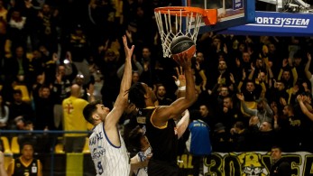 Δύσκολη νίκη της ΑΕΚ στην Καρδίτσα