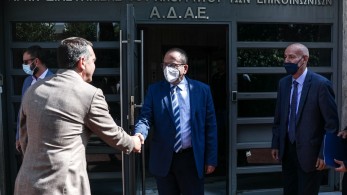 Ύμνοι Τσίπρα υπέρ Ράμμου