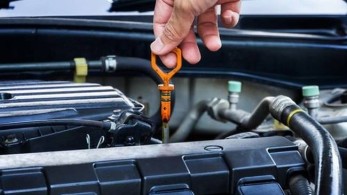 Αυτοκίνητο: Ποιες ενέργειες πρέπει να κάνουμε πριν ξεκινήσουμε το όχημά μας έπειτα από παρατεταμένη ακινησία