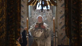 Πάσχα: Γιορτή σε έκτακτες συνθήκες για 260 εκατομμύρια Ορθόδοξους (pics&vid)