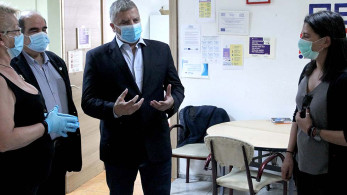 Επίσκεψη Πατούλη στις δομές αστέγων Νίκαιας και Πειραιά