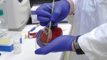 Κορωνοϊός : Ξεκίνησε η χορήγηση πλάσματος με αντισώματα σε ασθενείς στην Ελλάδα