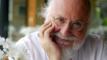 Ένα μοναδικό Πάσχα: Οι ευχές του Δ. Σαββόπουλου και της Γ.Γ. Πολ. Προστασίας